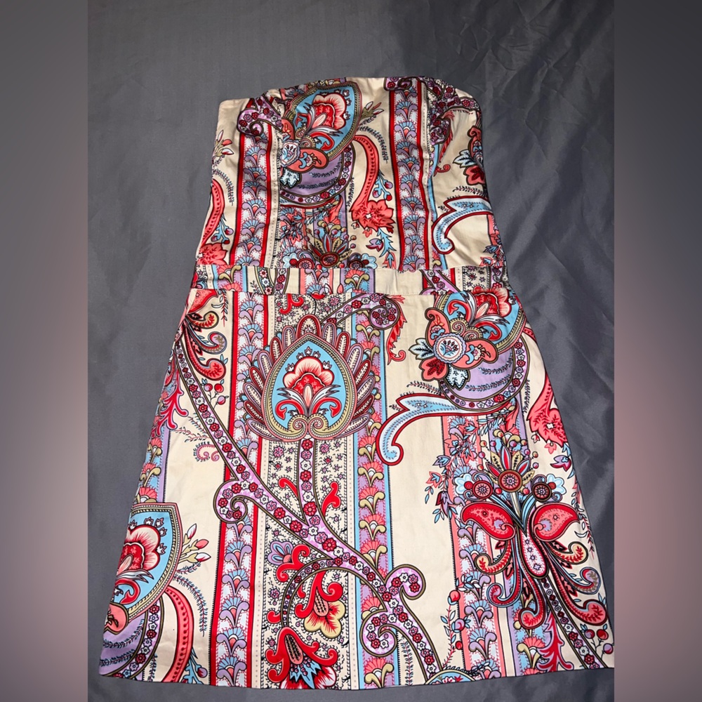NWOT Hilfiger Vibrant Paisley dress in Coral, Blue & Cream